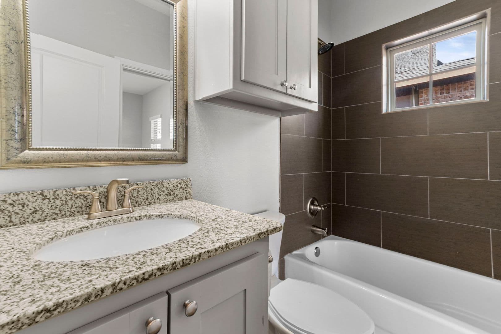 Fort Worth House: 2806 Gordon Ave