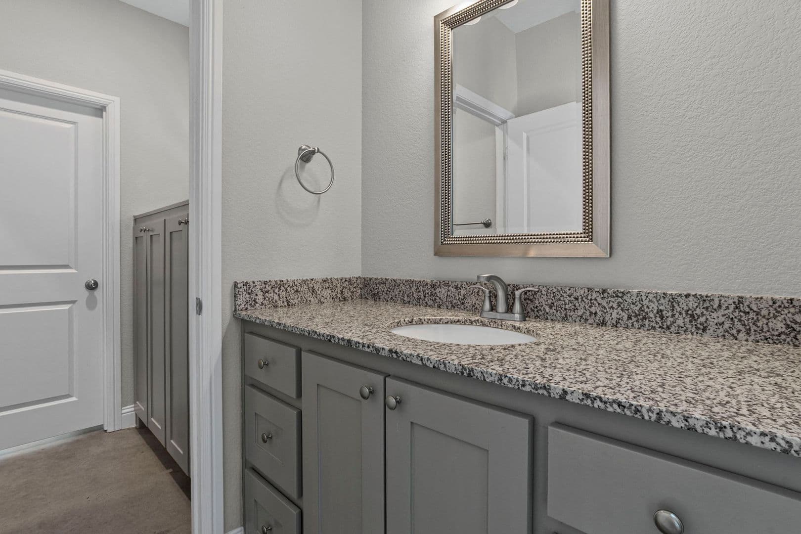 Fort Worth House: 2800 Gordon Ave