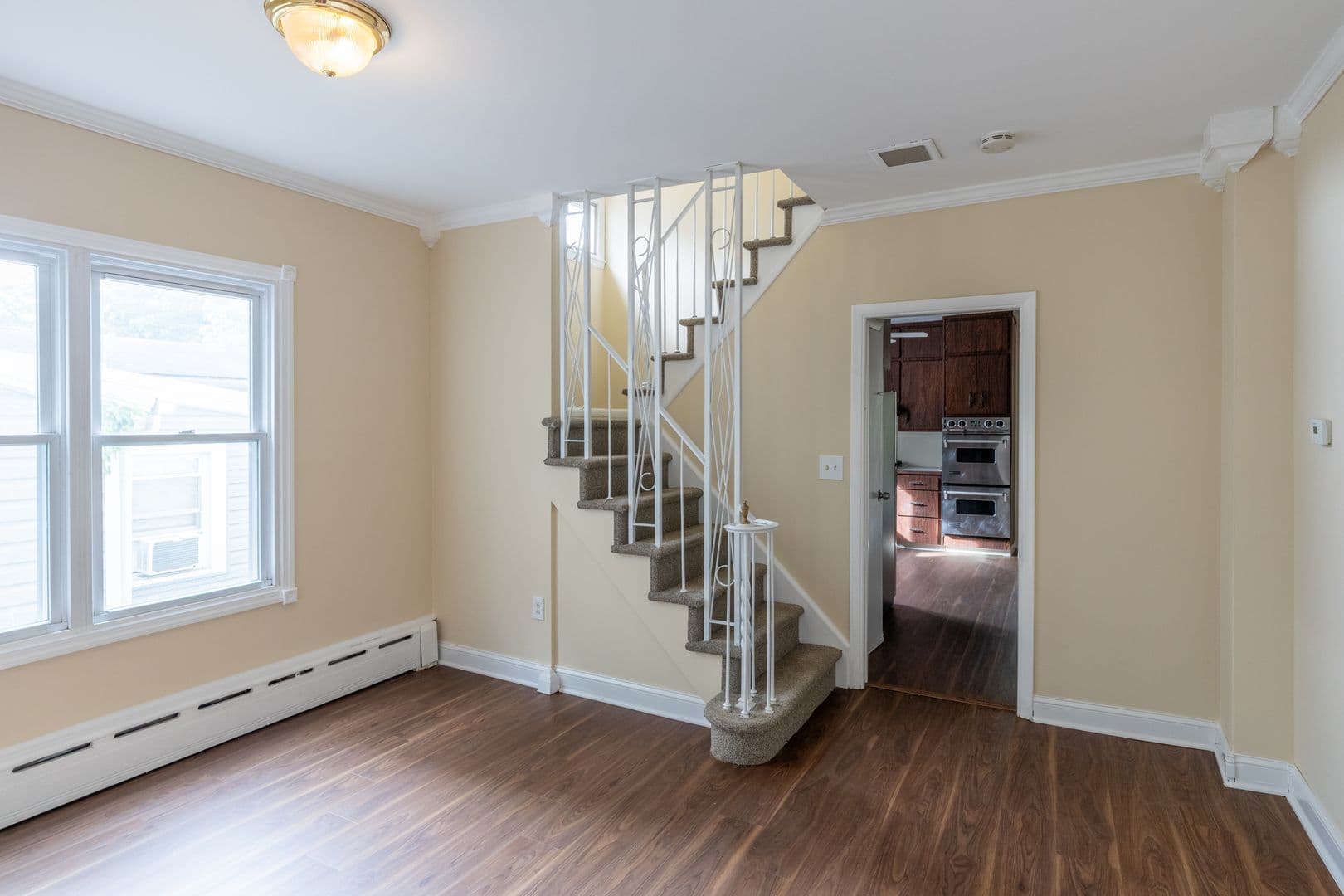 Highland Park Apartment: 110 N 2nd Ave