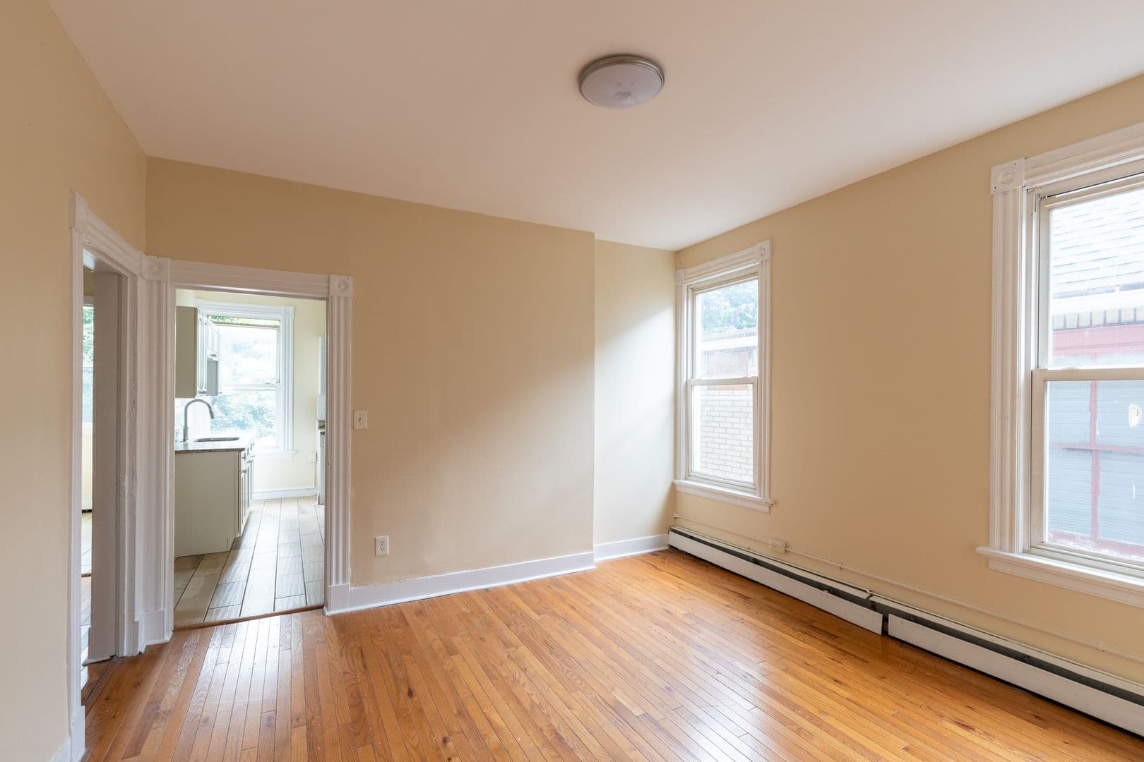 New Brunswick Apartment: 204 Redmond St