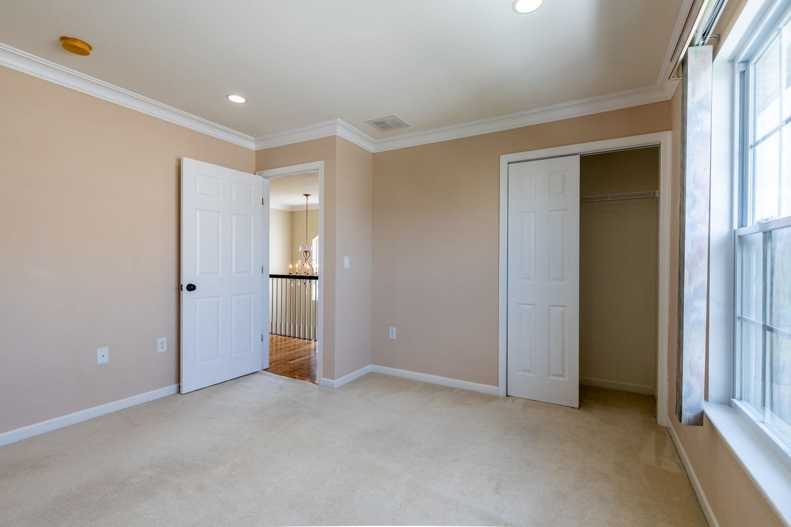 Franklin Park House: 87 Timber Hill Dr