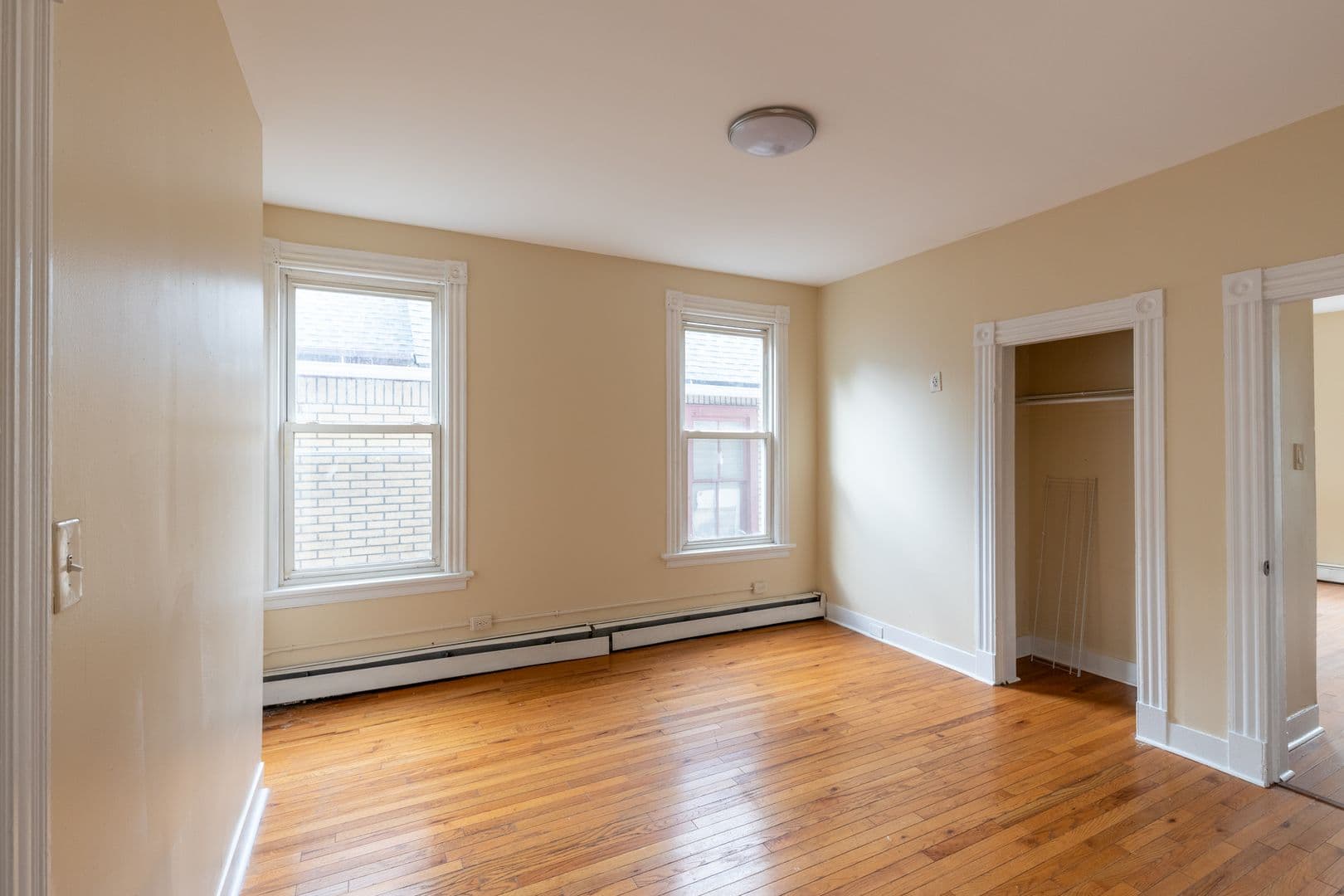New Brunswick Apartment: 204 Redmond St