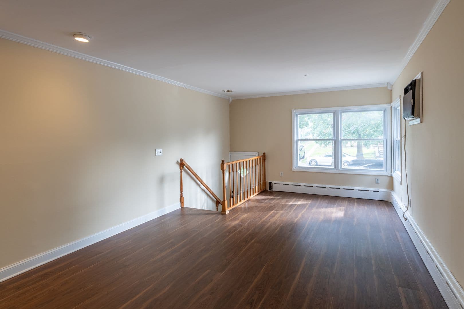Highland Park Apartment: 110 N 2nd Ave