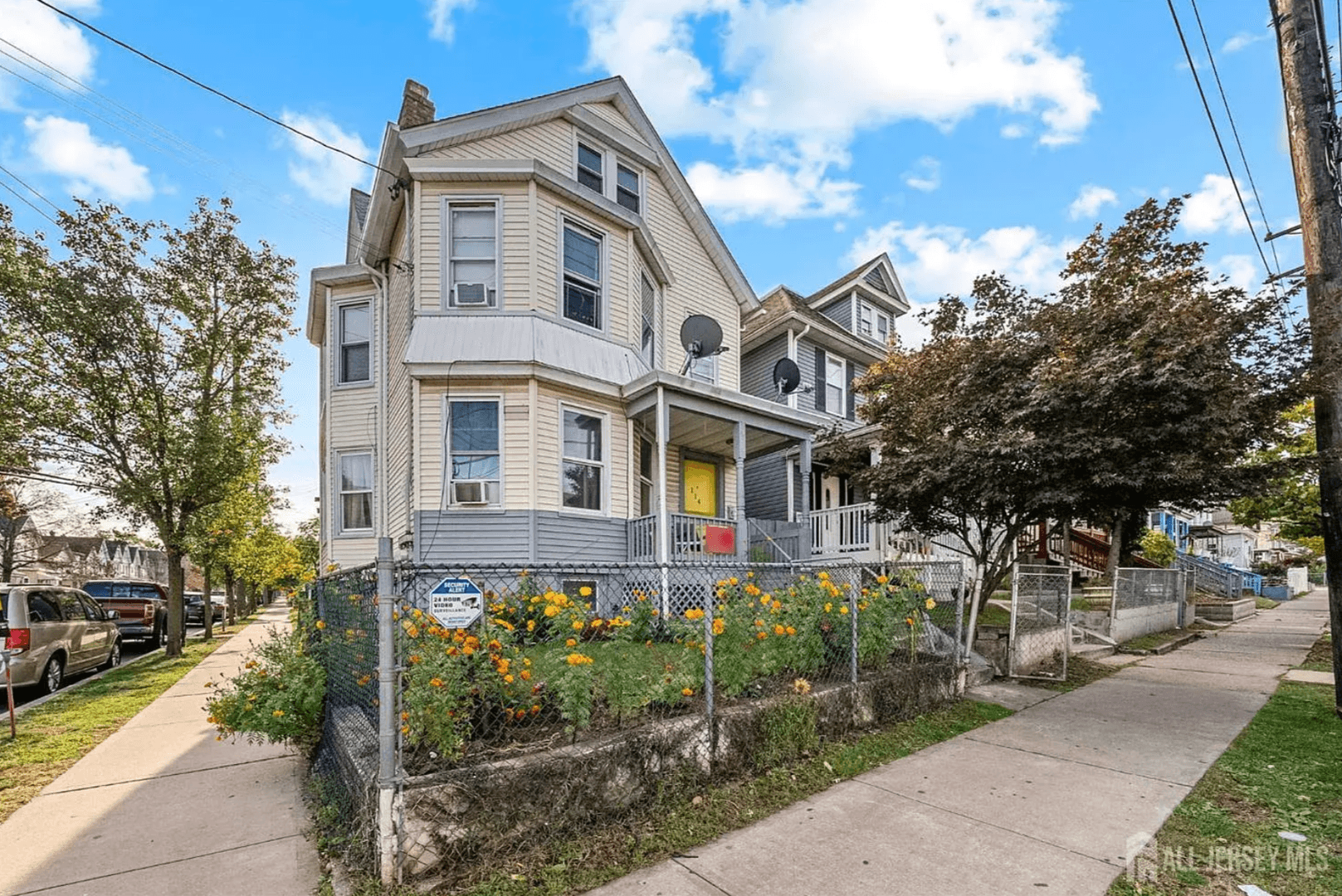 New Brunswick Apartment: 114 Joyce Kilmer Ave