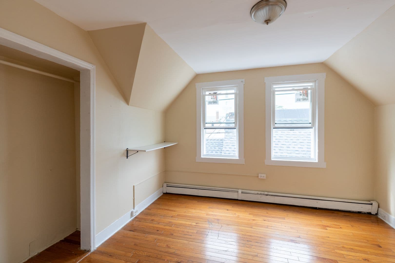 New Brunswick Apartment: 204 Redmond St