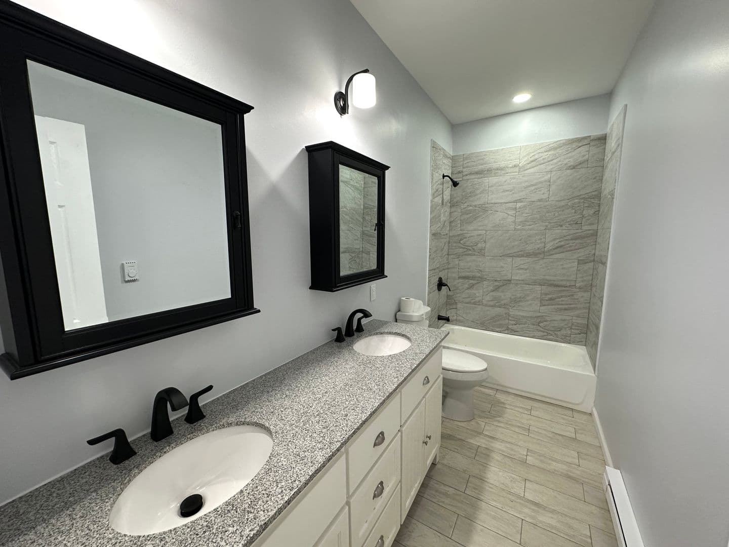 Trenton Apartment: 1109 W State St
