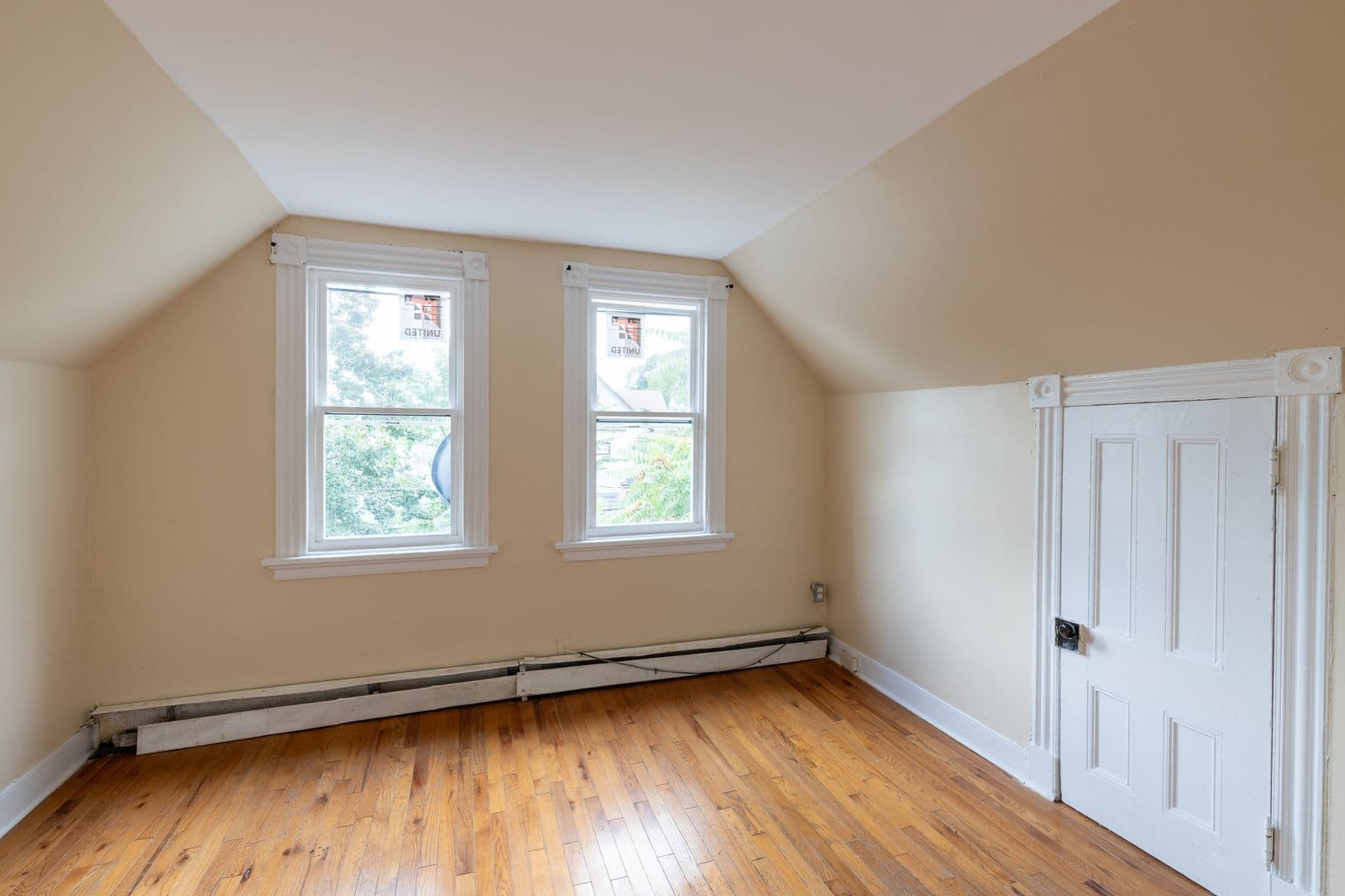 New Brunswick Apartment: 204 Redmond St