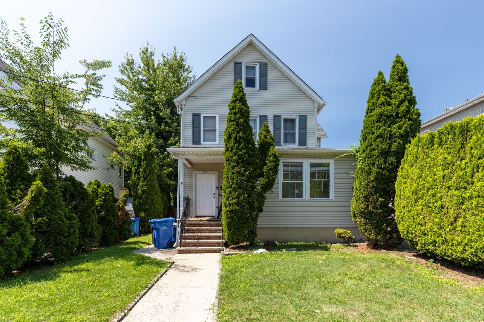Dunellen Apartment: 348 Front St