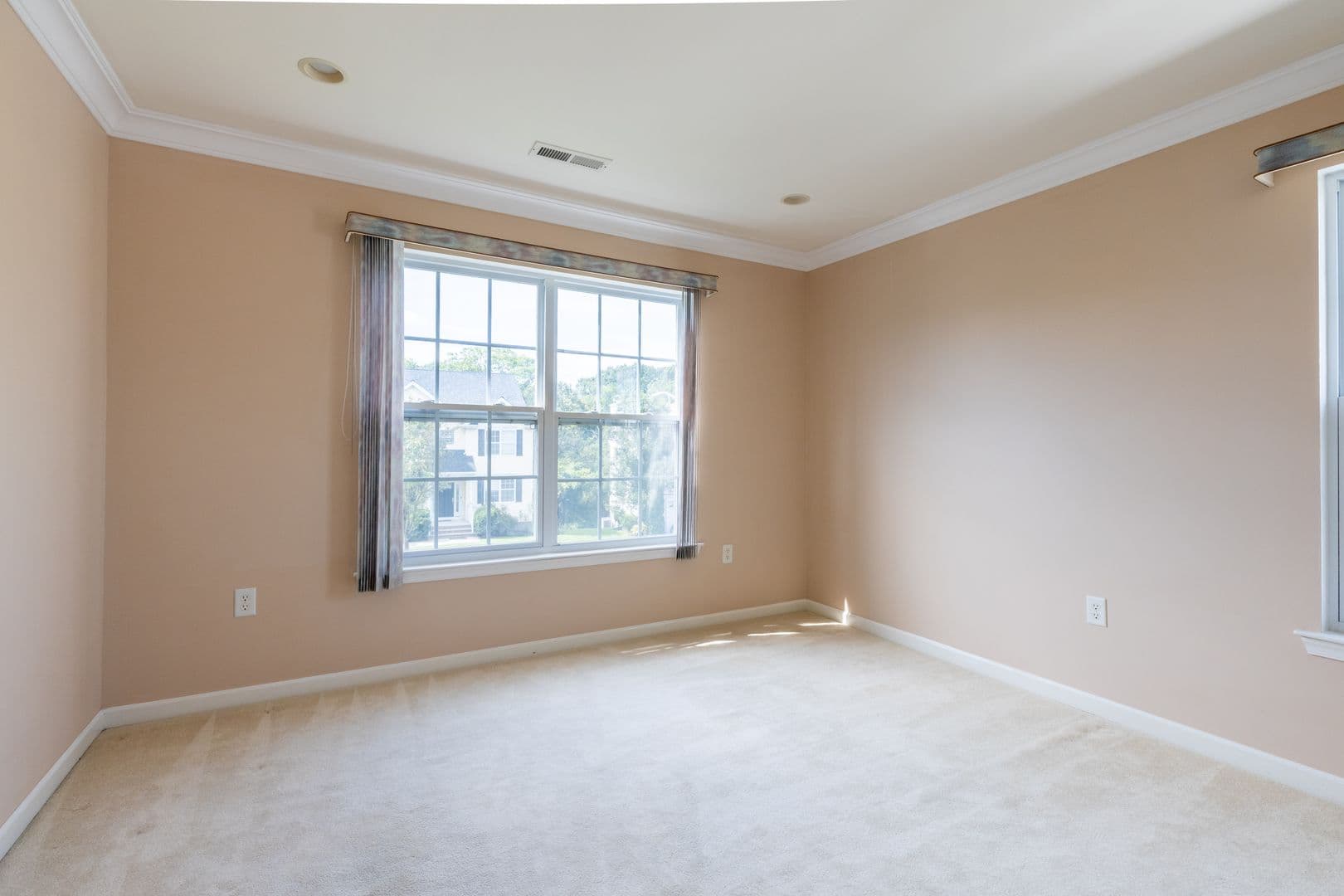 Franklin Park House: 87 Timber Hill Dr