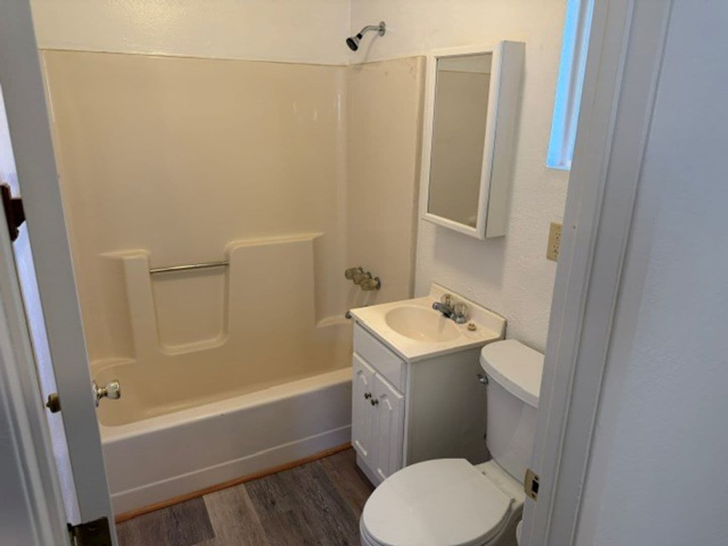 Tuolumne House: 18495 Rozier