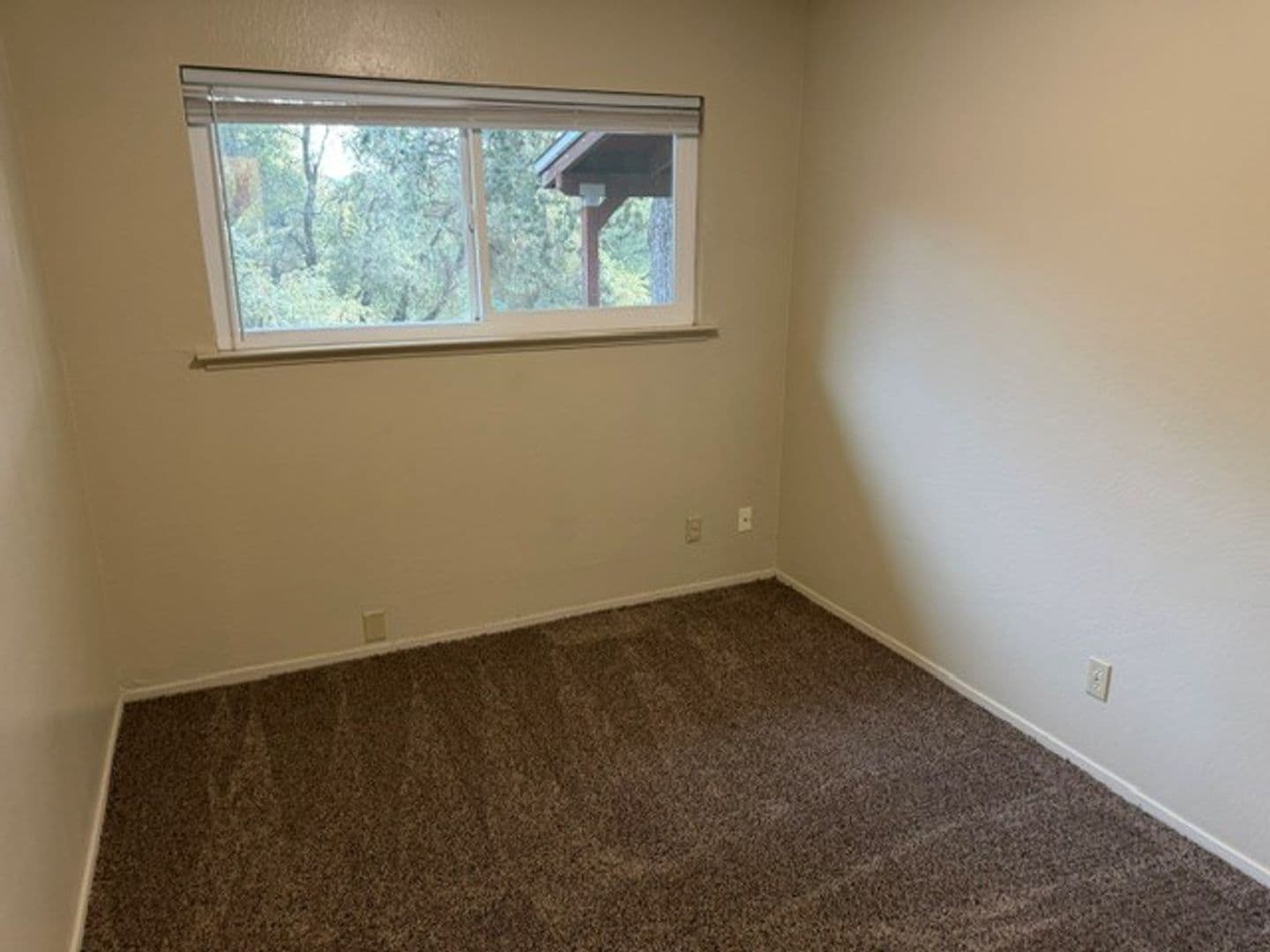 Sonora House: 19124Black Oak Road