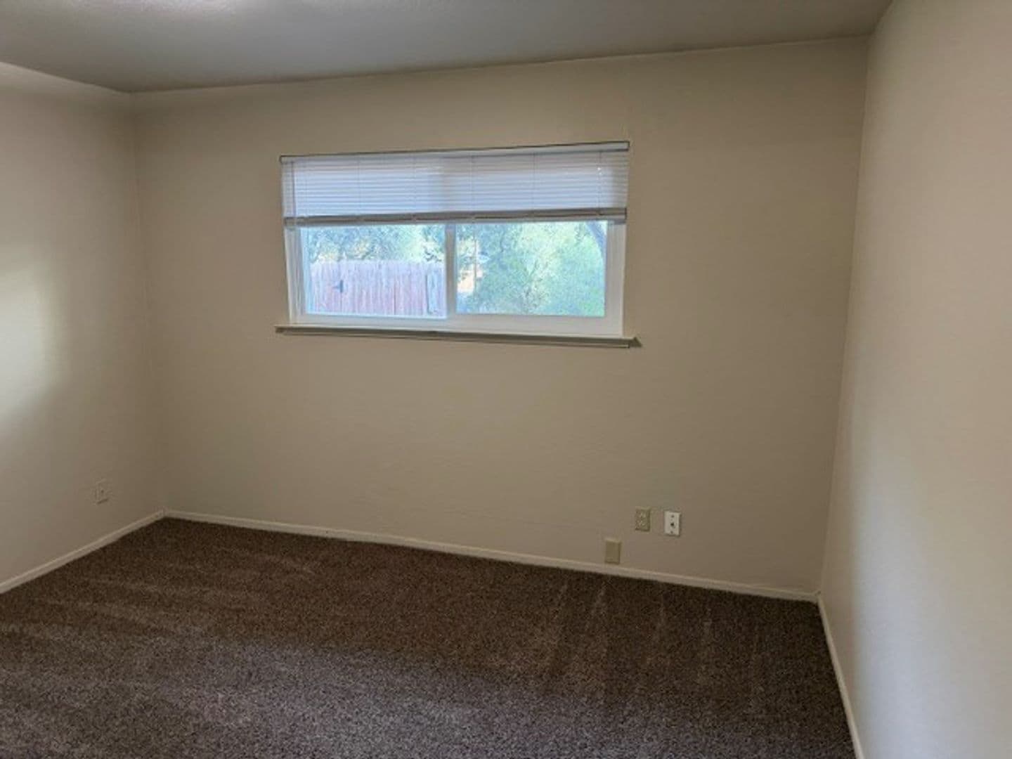 Sonora House: 19124Black Oak Road