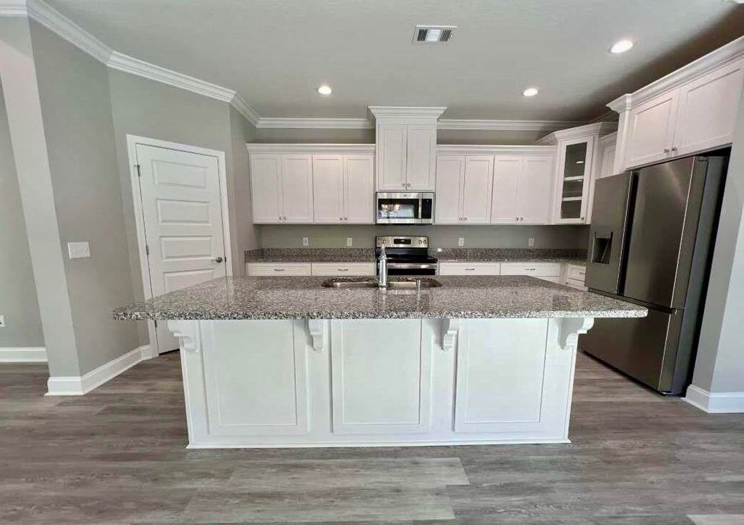 Kingsland House: 118 The Villas Way