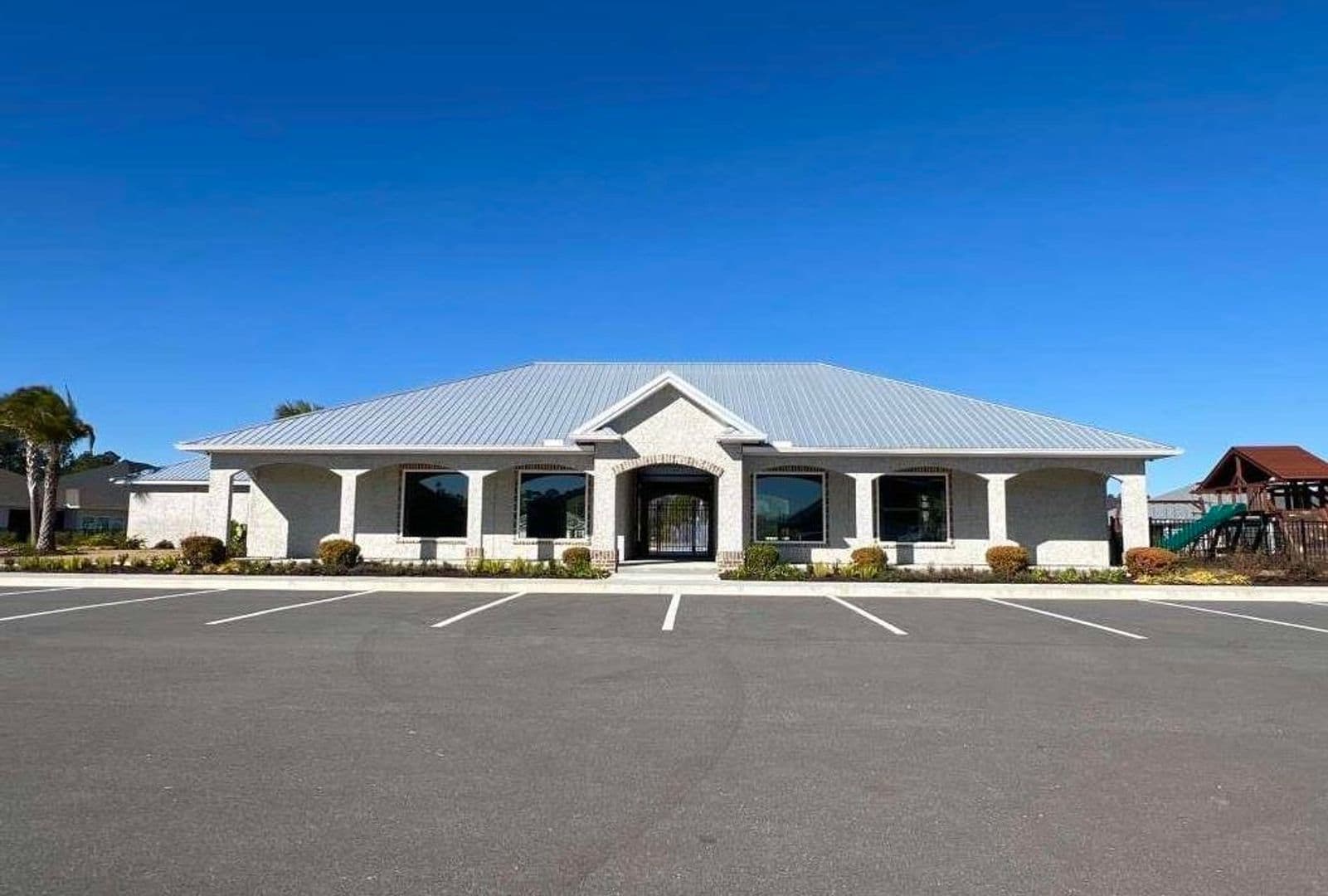 Kingsland House: 118 The Villas Way