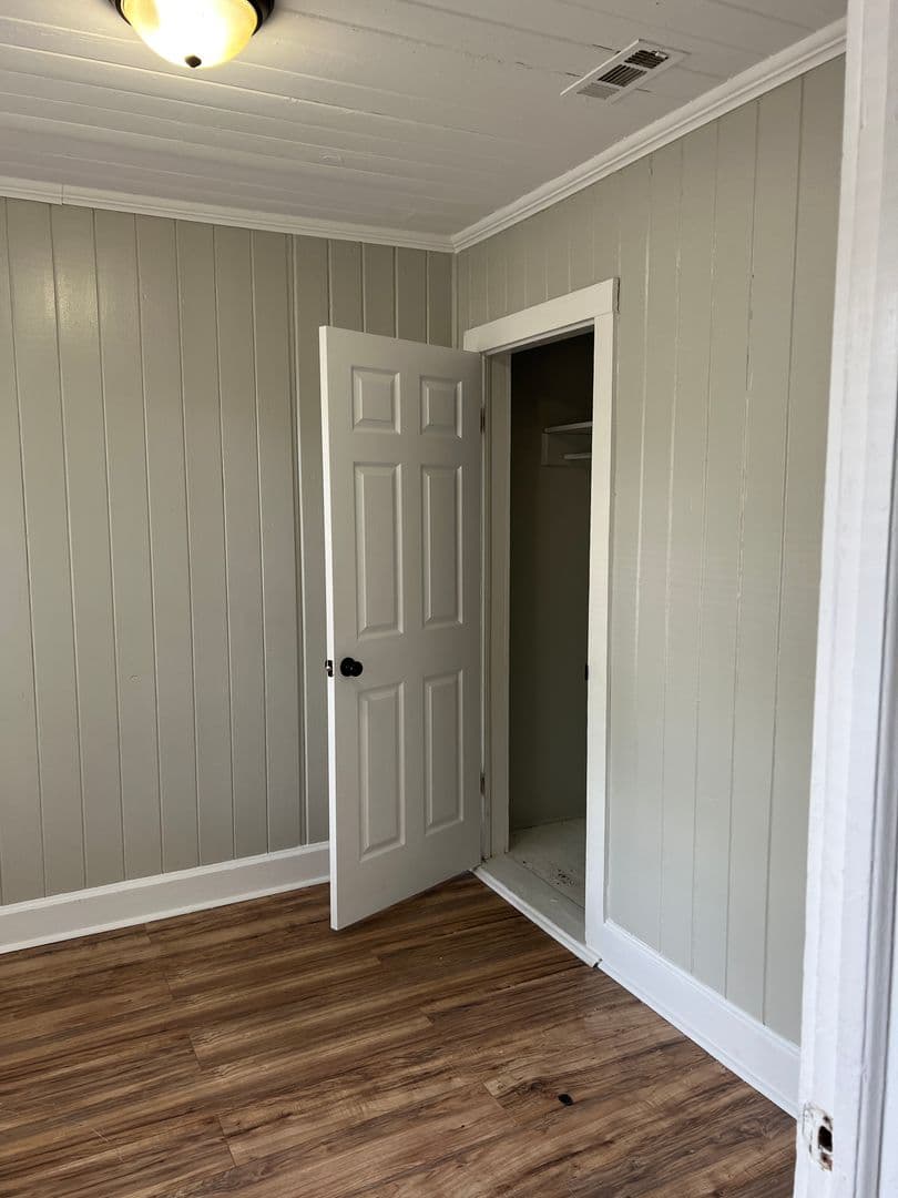 Valdosta Apartment: 505 Charlton Street
