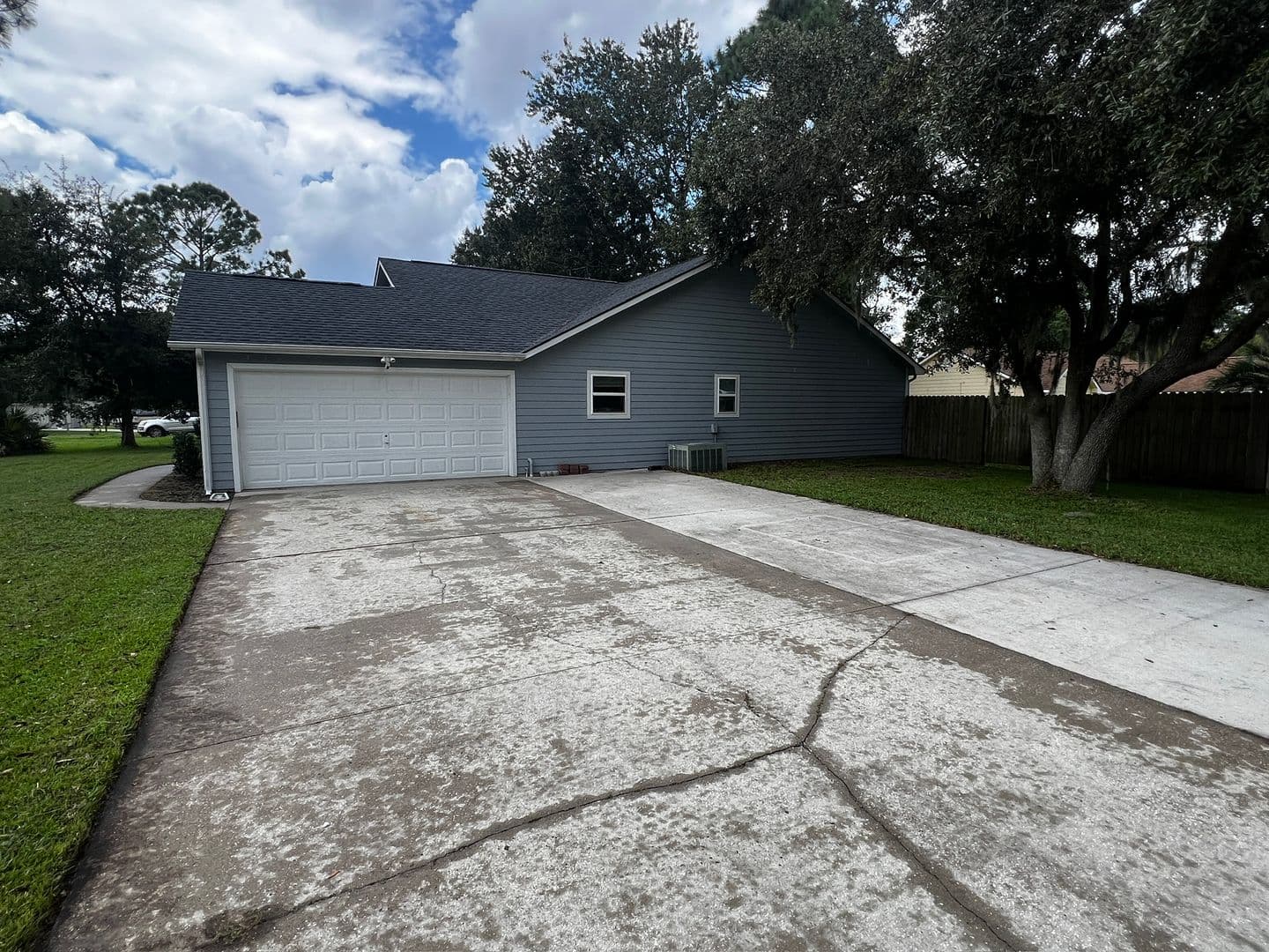 Kingsland House: 200 Chestnut Court
