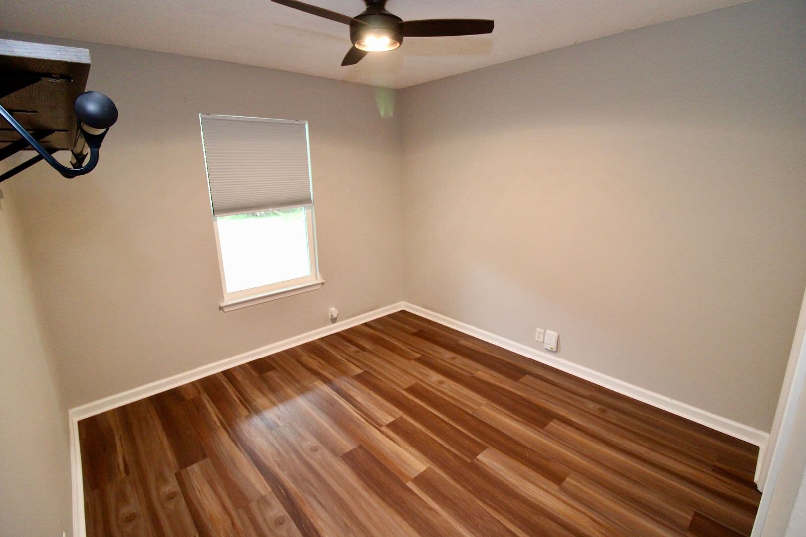 Kingsland House: 200 Chestnut Court