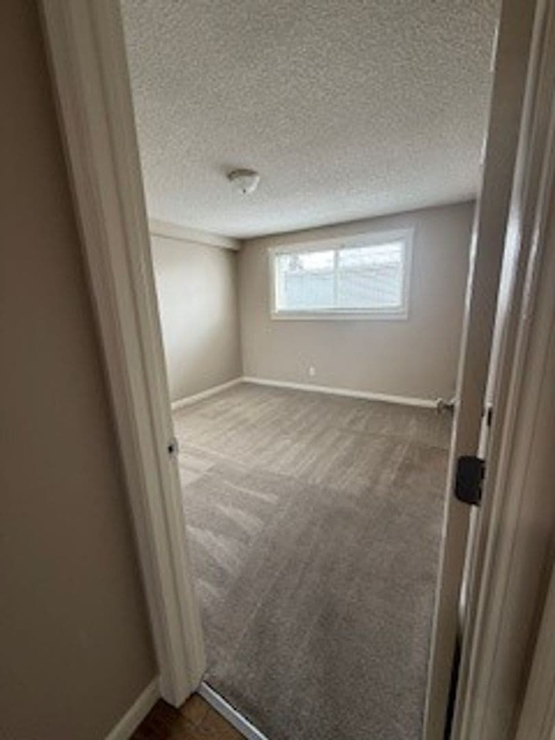 Bend Apartment: 111 SE Cleveland Ave