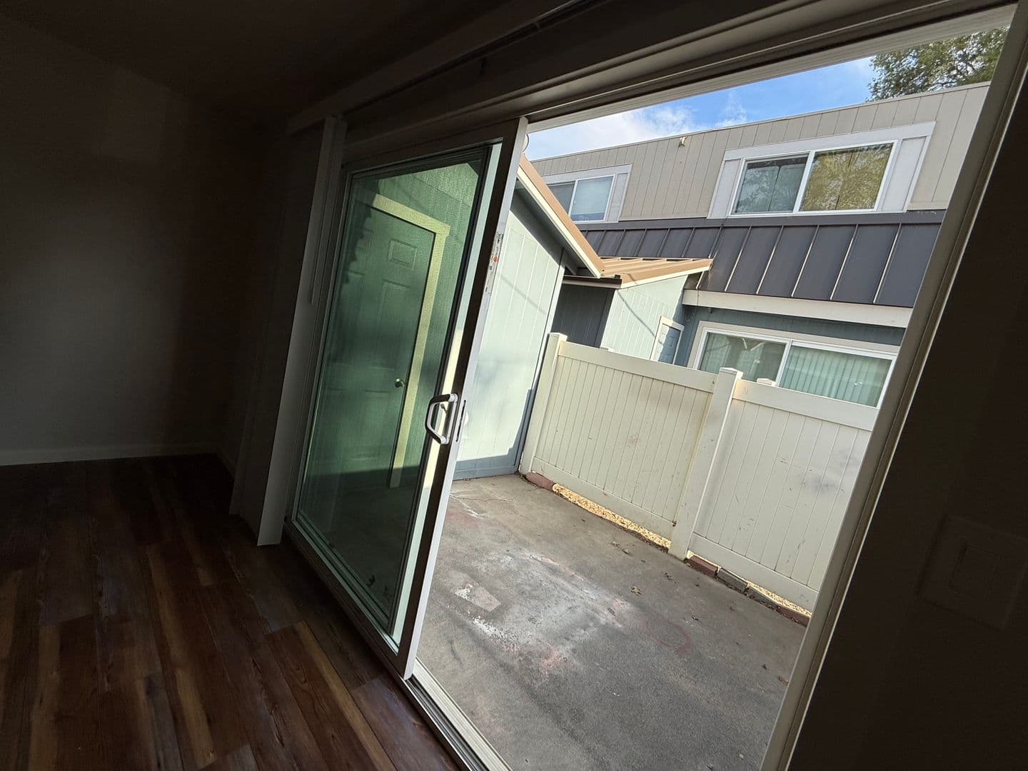 Redmond Apartment: 937 SW 11th Street