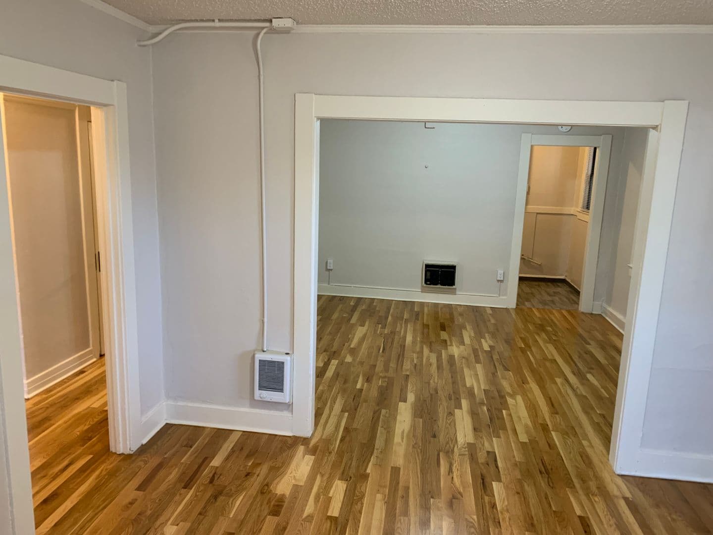 Portland Apartment: 711 SE 11th Ave.