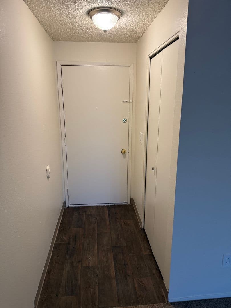 Hillsboro Apartment: 760 SE 10th Ave