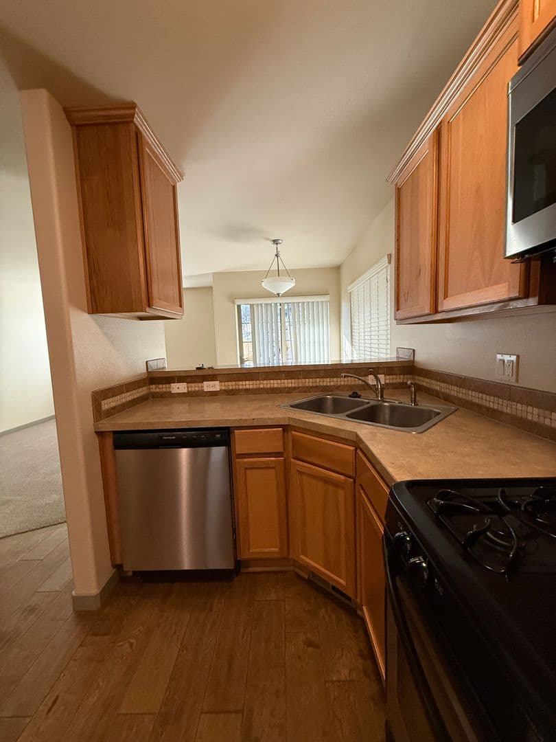 Bend Apartment: 1874-1880 NW Monterey Pines Dr.