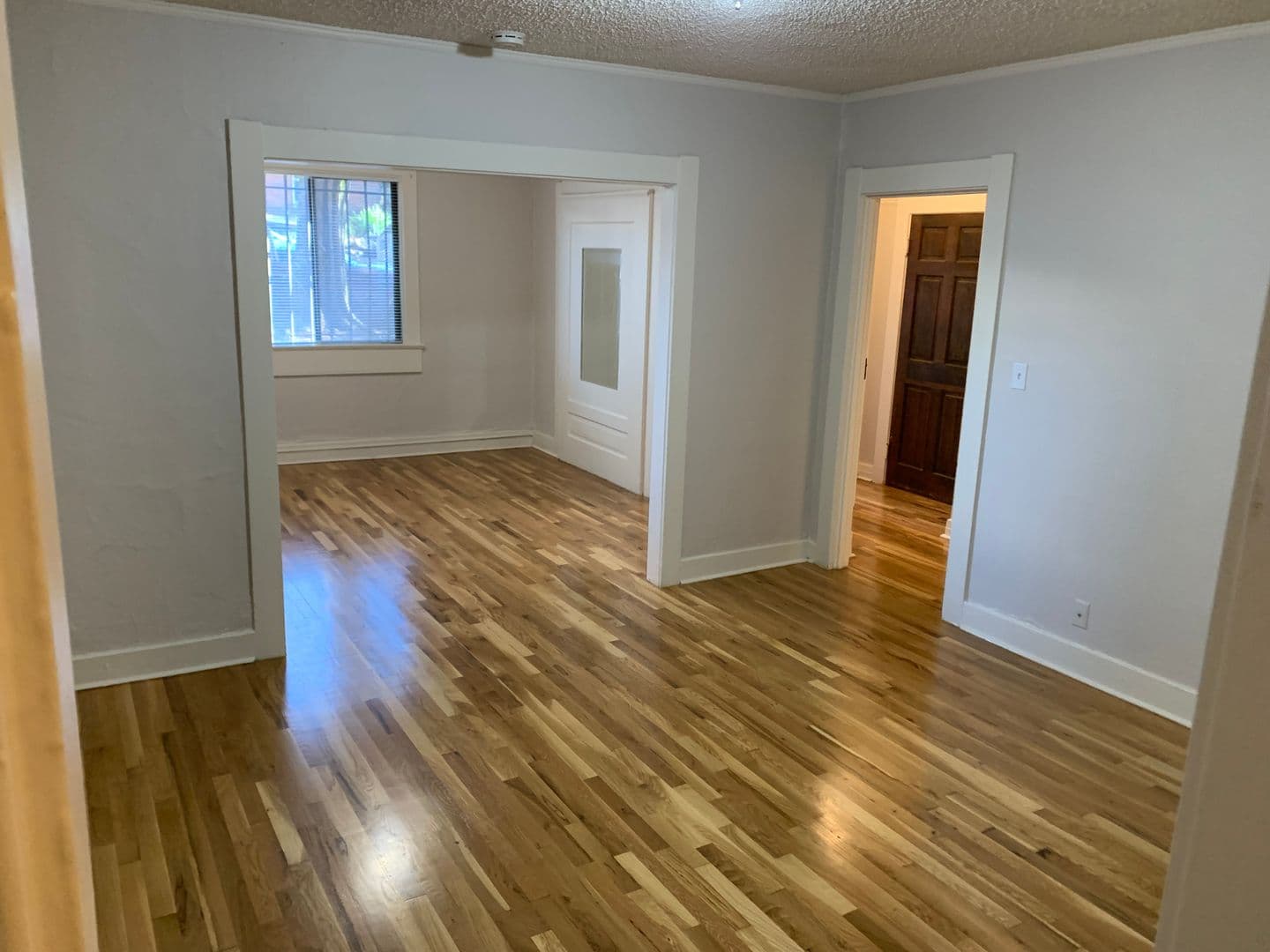 Portland Apartment: 711 SE 11th Ave.