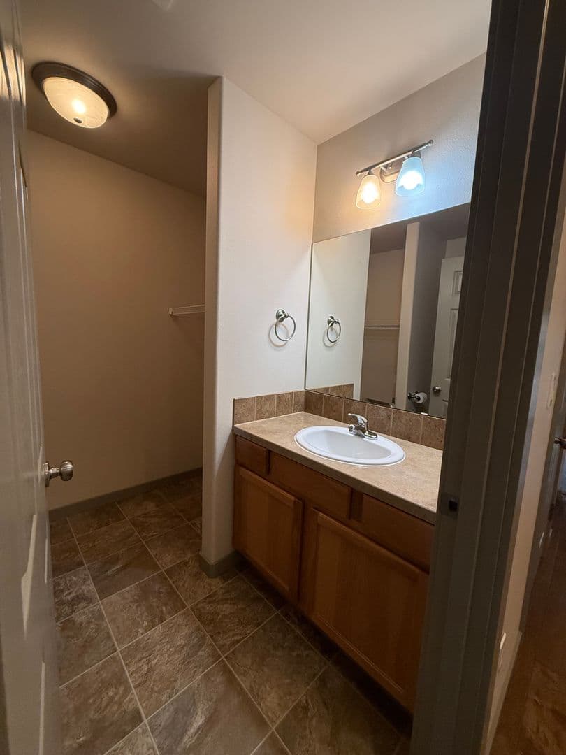 Bend Apartment: 1874-1880 NW Monterey Pines Dr.