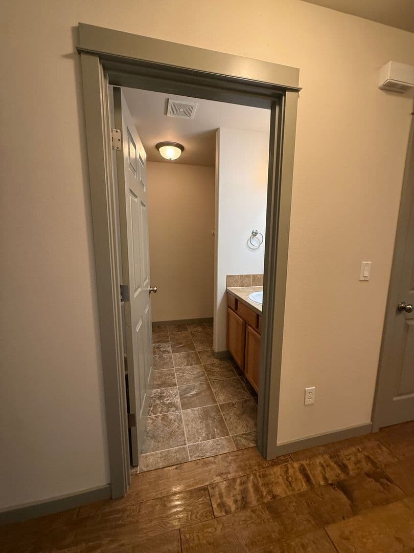 Bend Apartment: 1874-1880 NW Monterey Pines Dr.