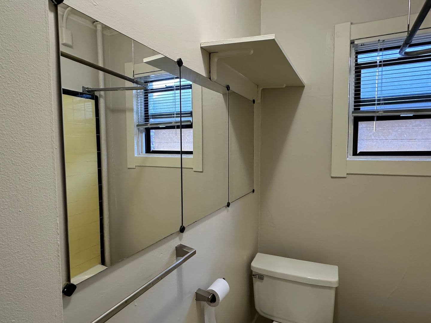 Portland Apartment: 829 SE 15th Ave