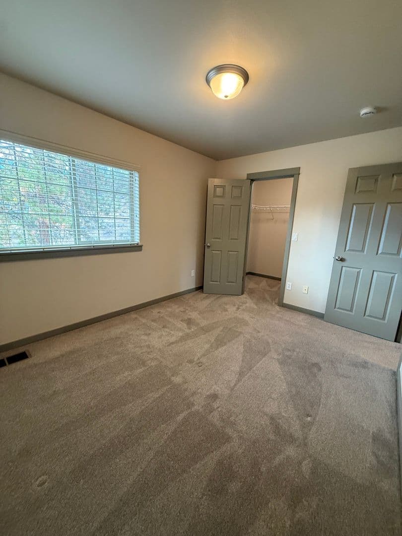 Bend Apartment: 1874-1880 NW Monterey Pines Dr.