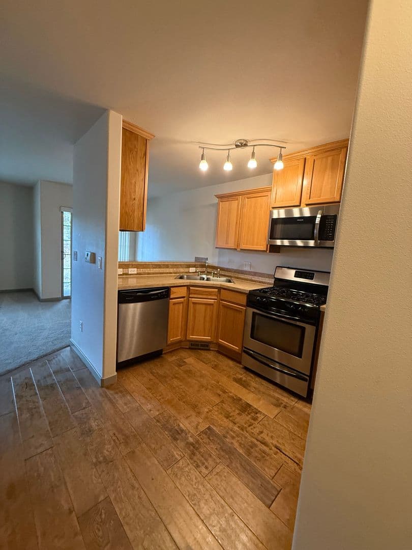 Bend Apartment: 1874-1880 NW Monterey Pines Dr.