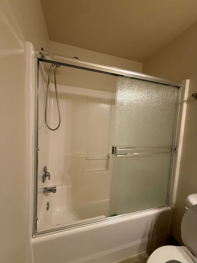 Bend Apartment: 1874-1880 NW Monterey Pines Dr.