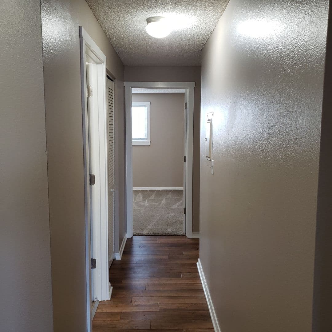 Bend Apartment: 111 SE Cleveland Ave