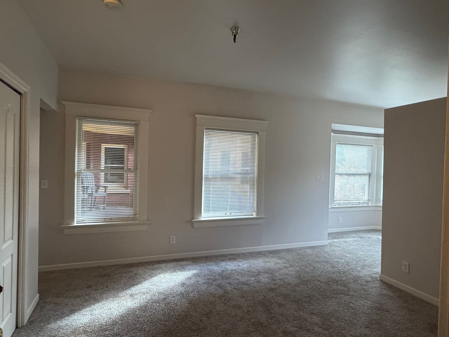 Portland Apartment: 530 NW 23rd Ave.