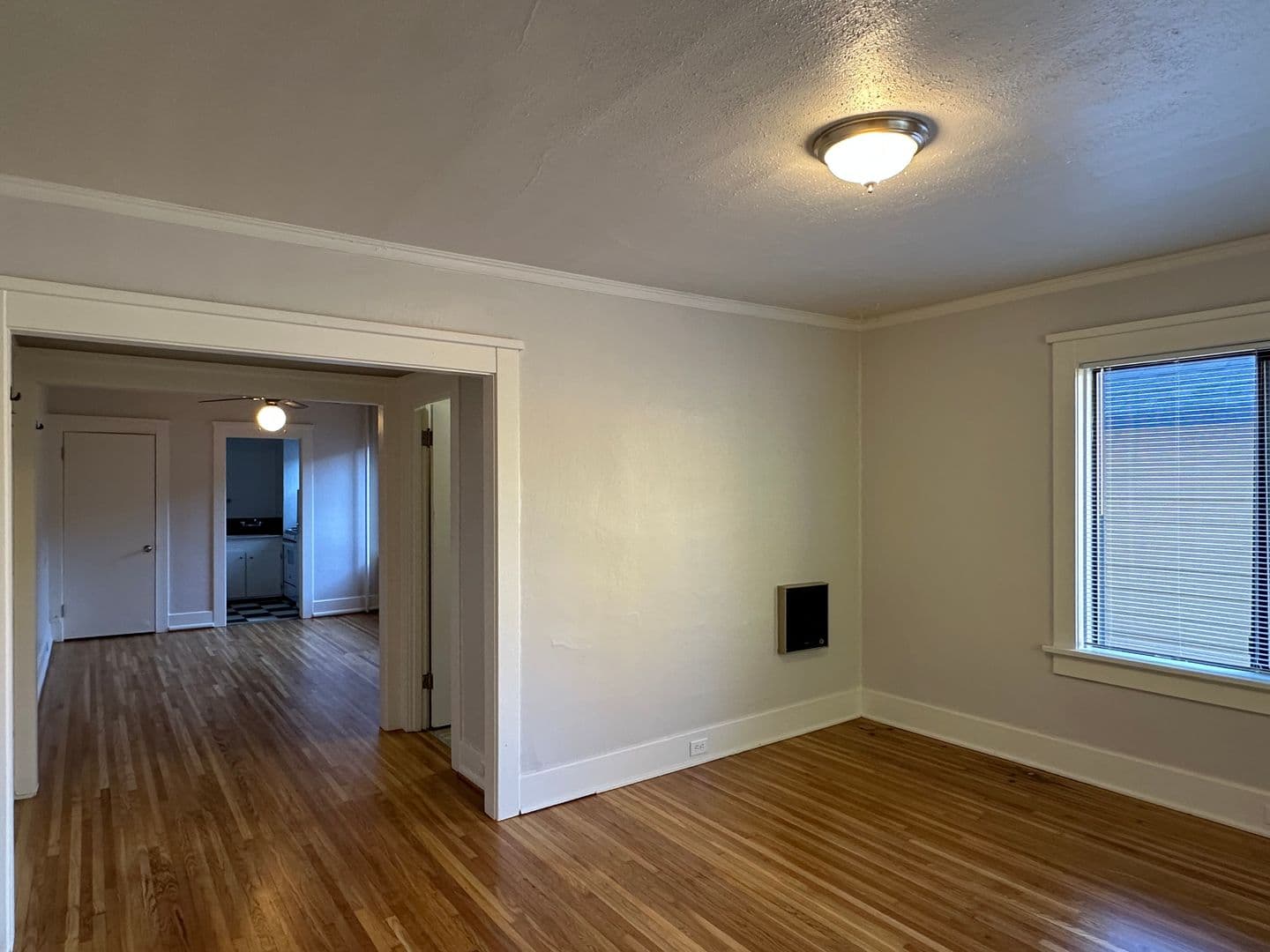 Portland Apartment: 829 SE 15th Ave