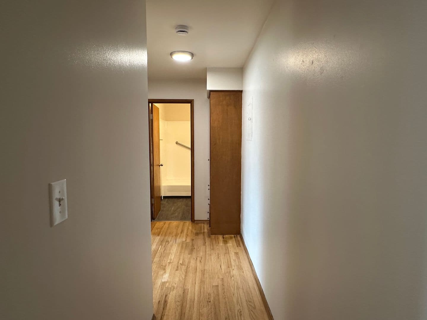 Portland Apartment: 4540 SW Dogwood Lane