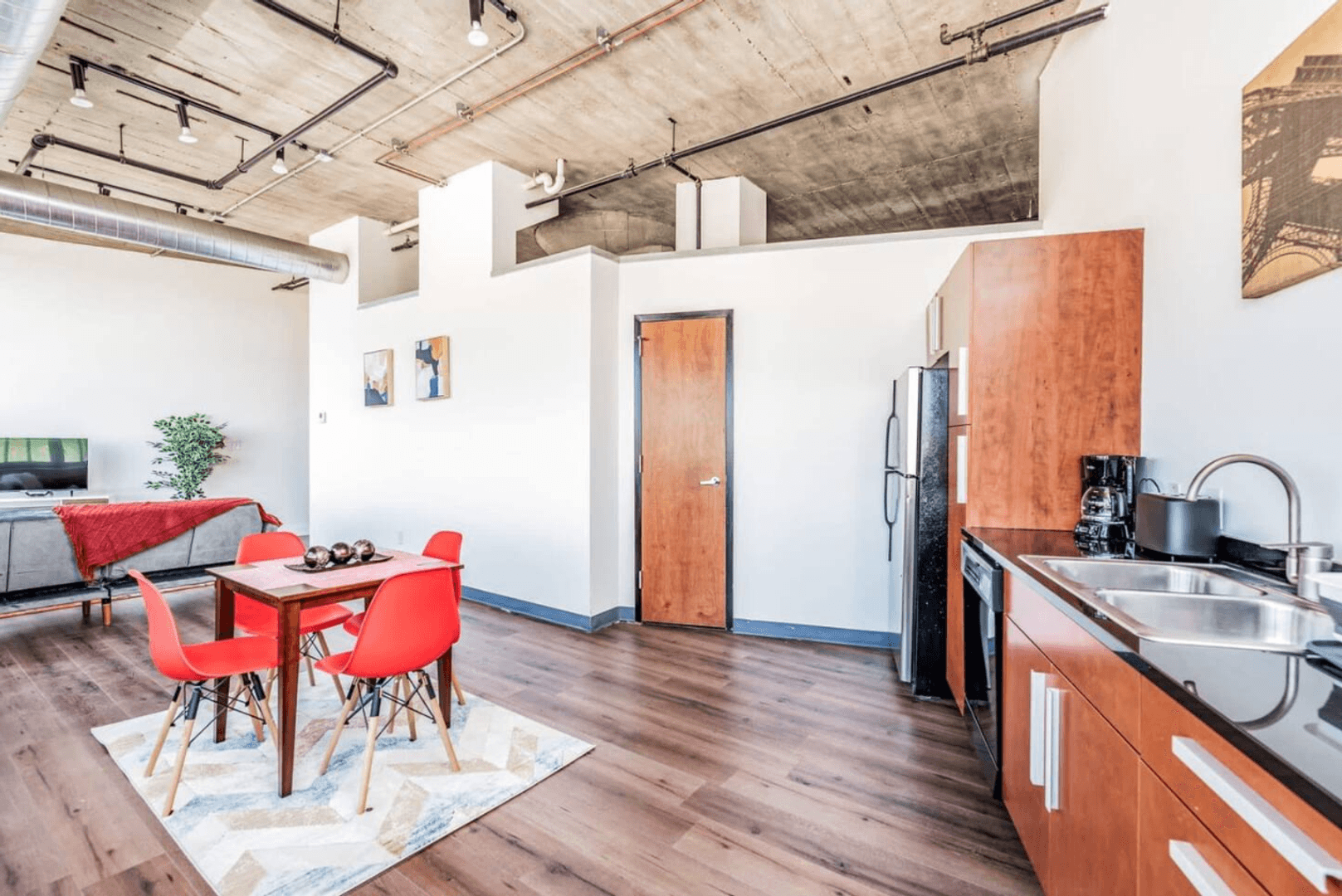 Saint Louis Apartment: 715 N. 21st Street