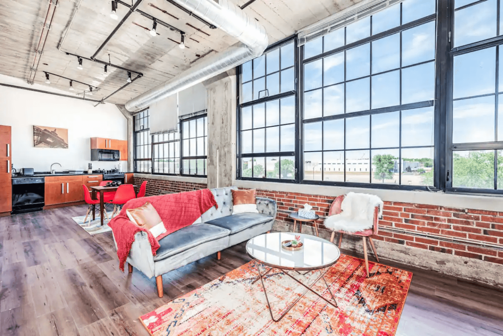 Saint Louis Apartment: 715 N. 21st Street