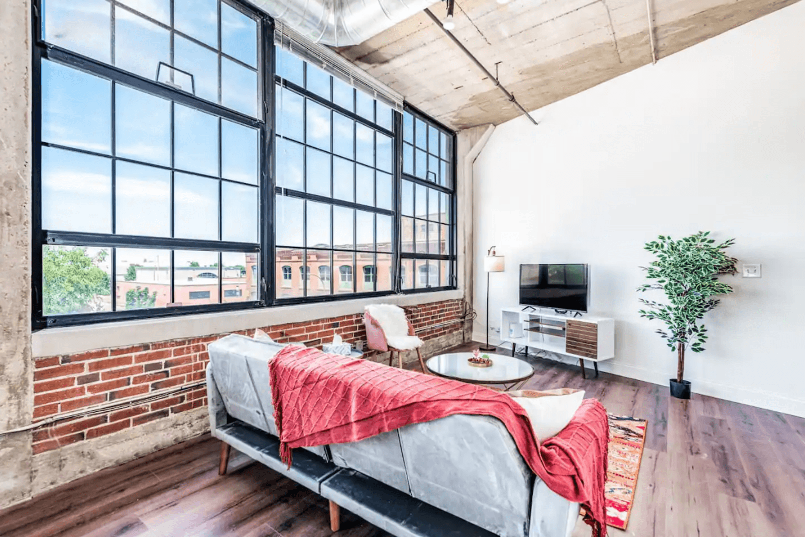 Saint Louis Apartment: 715 N. 21st Street