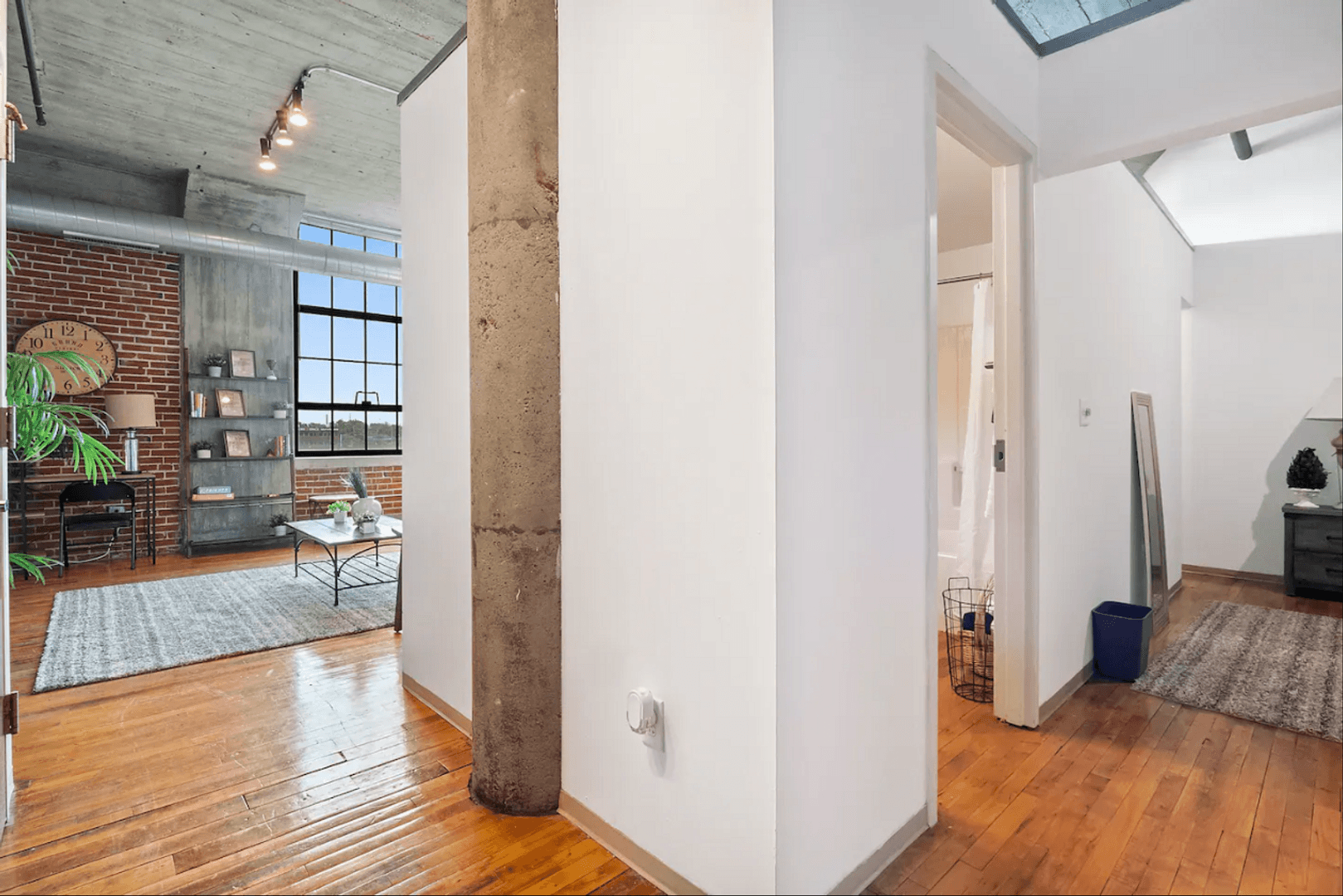 Saint Louis Apartment: 715 N. 21st Street