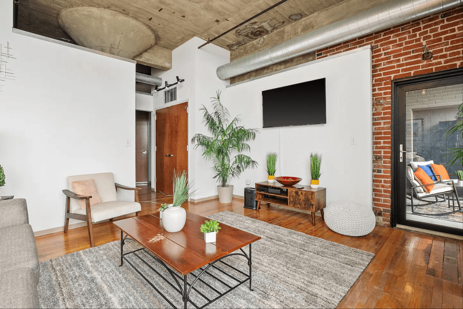 Saint Louis Apartment: 715 N. 21st Street