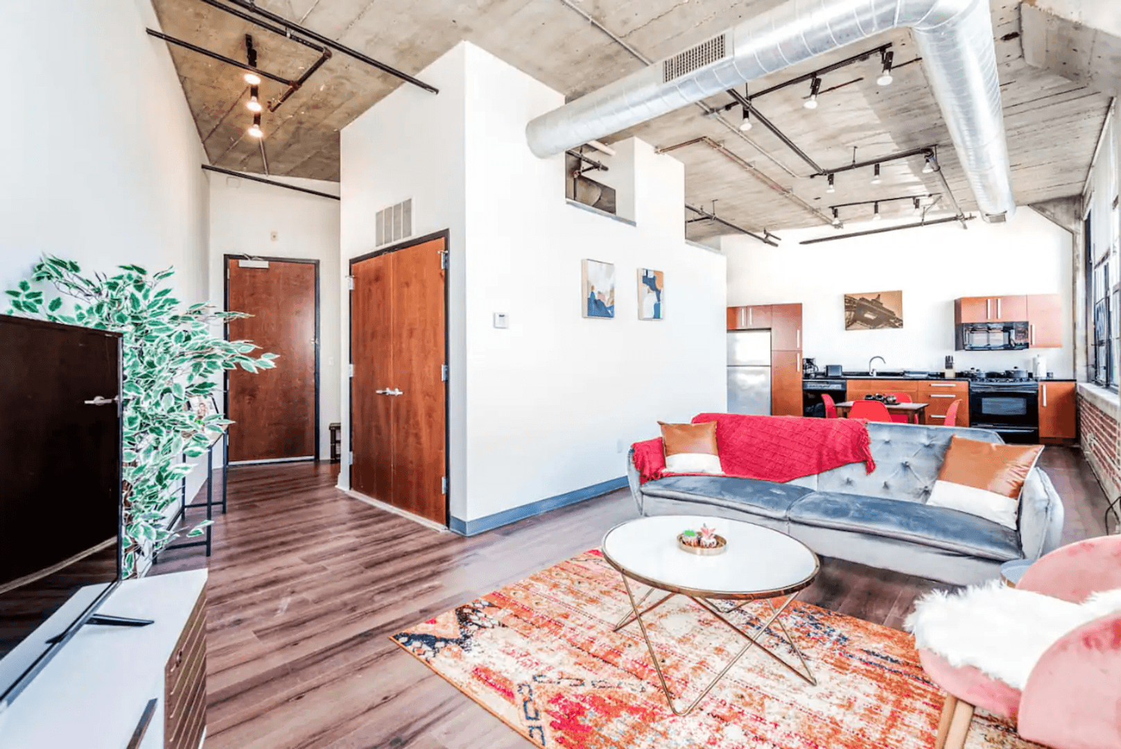 Saint Louis Apartment: 715 N. 21st Street
