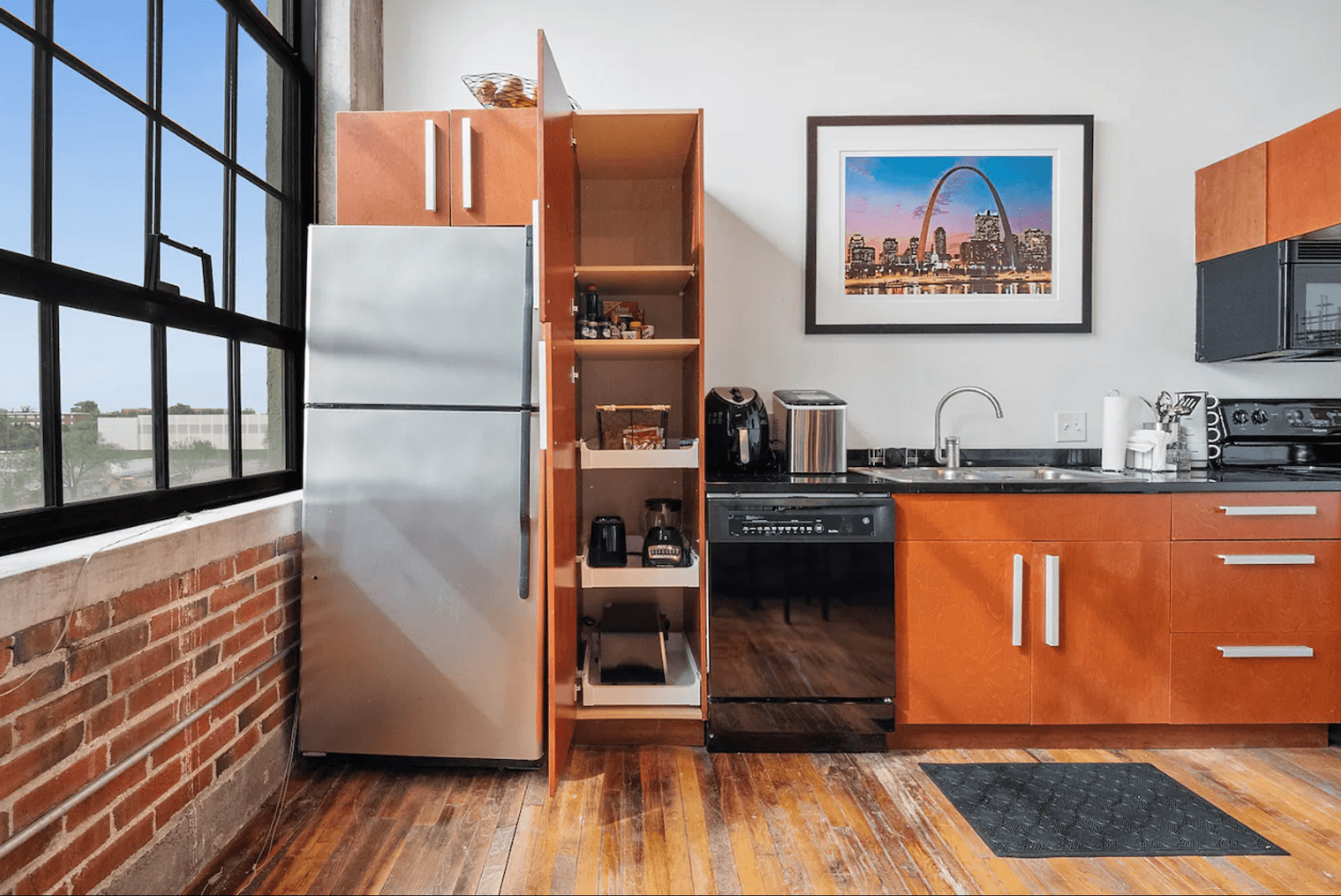 Saint Louis Apartment: 715 N. 21st Street