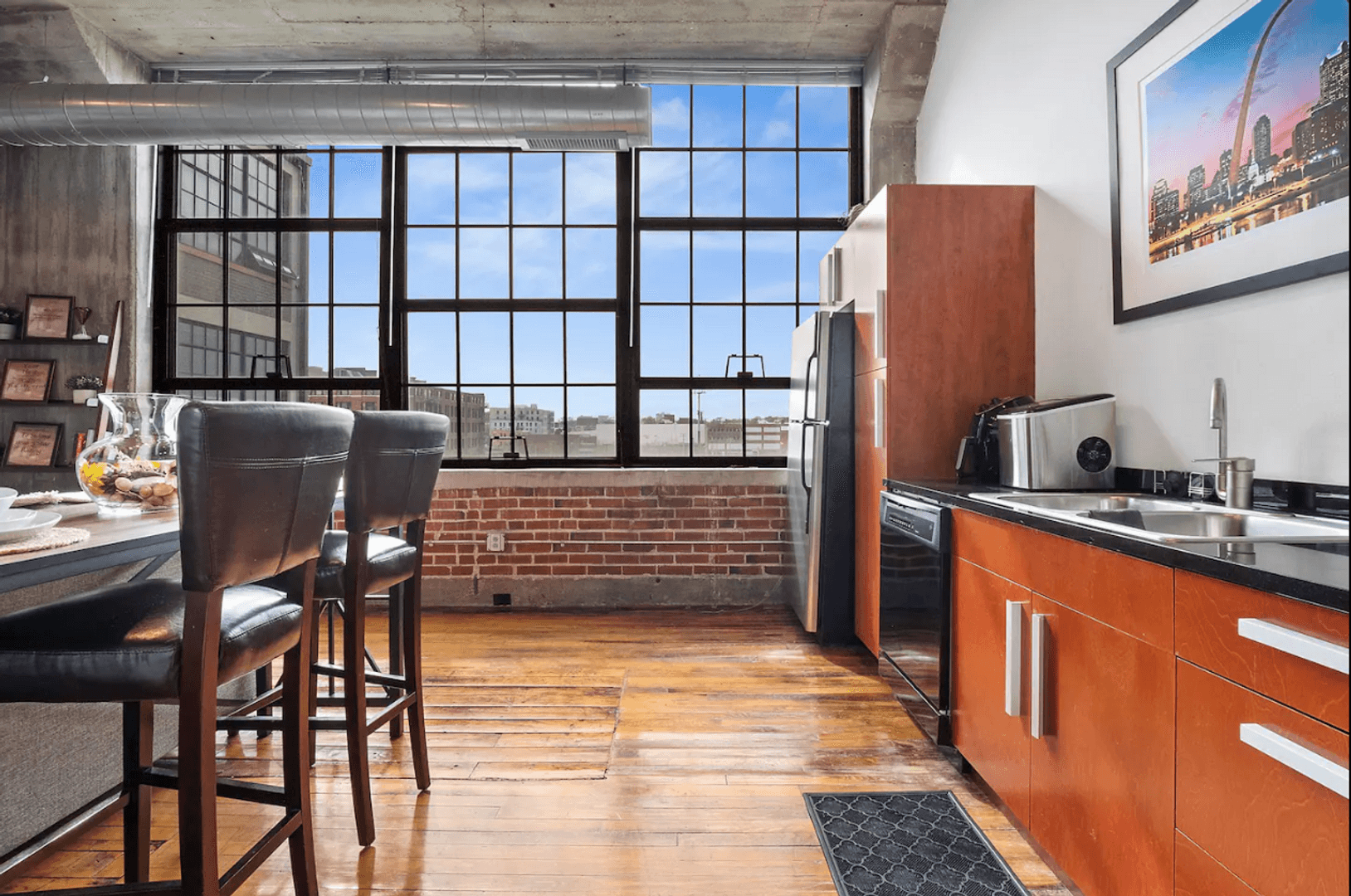 Saint Louis Apartment: 715 N. 21st Street