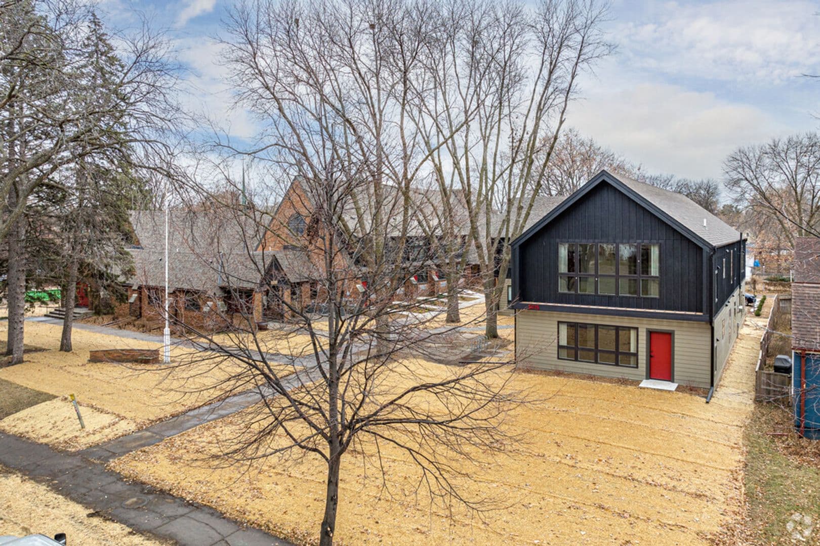 Minneapolis Apartment: 3215 - 3225 E Minnehaha Parkway