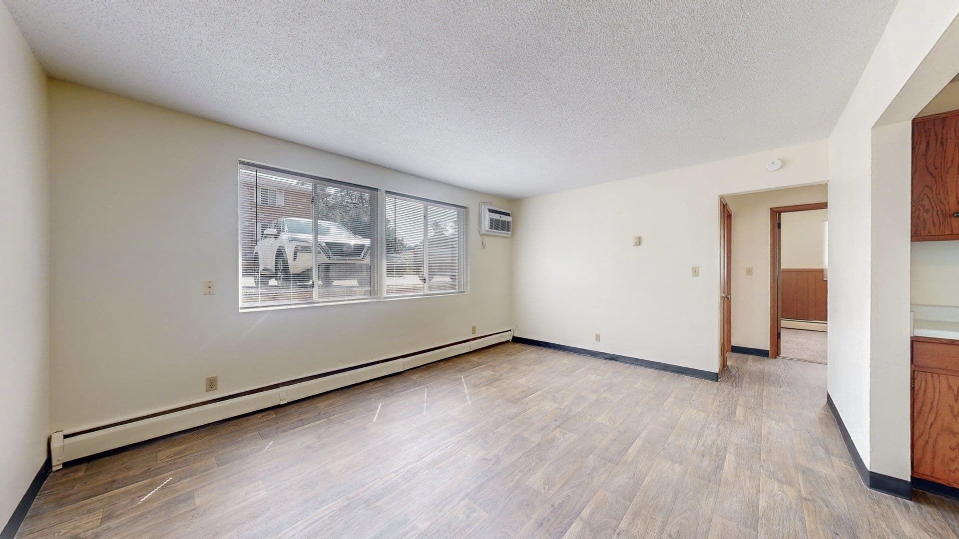 Richfield Apartment: 6321 - 6329 Pleasant Ave S
