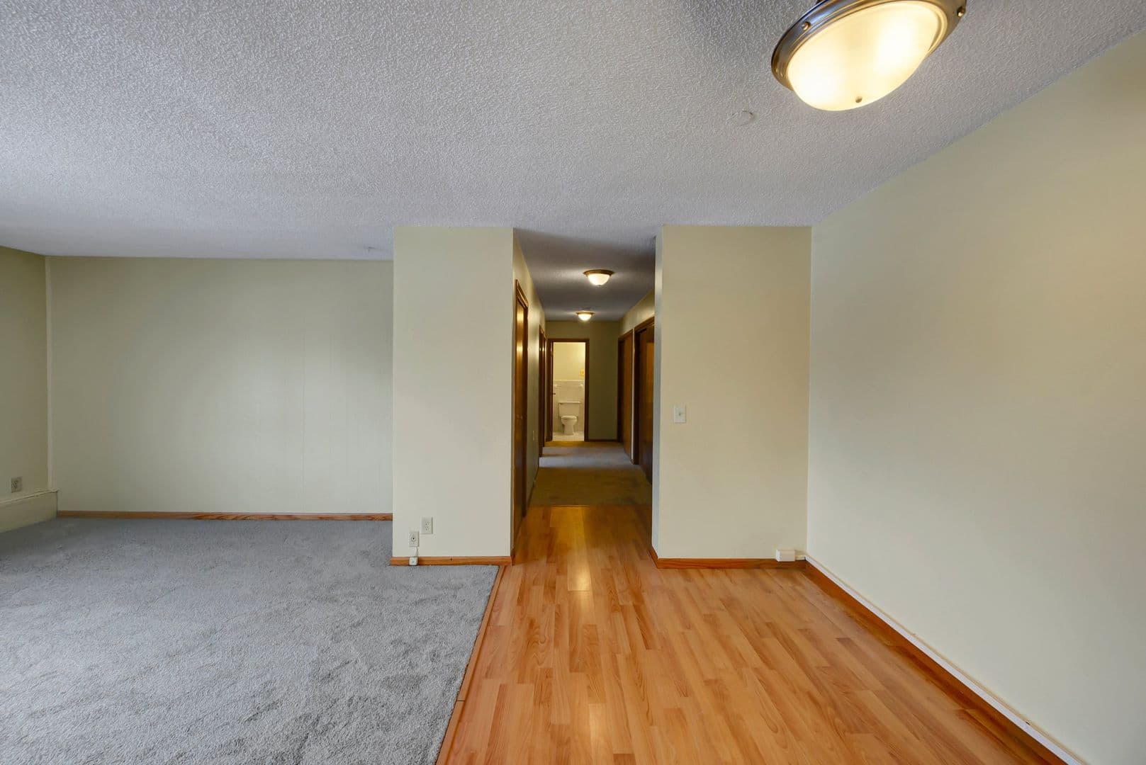 Saint Louis Park Apartment: 4320 36 1/2 St