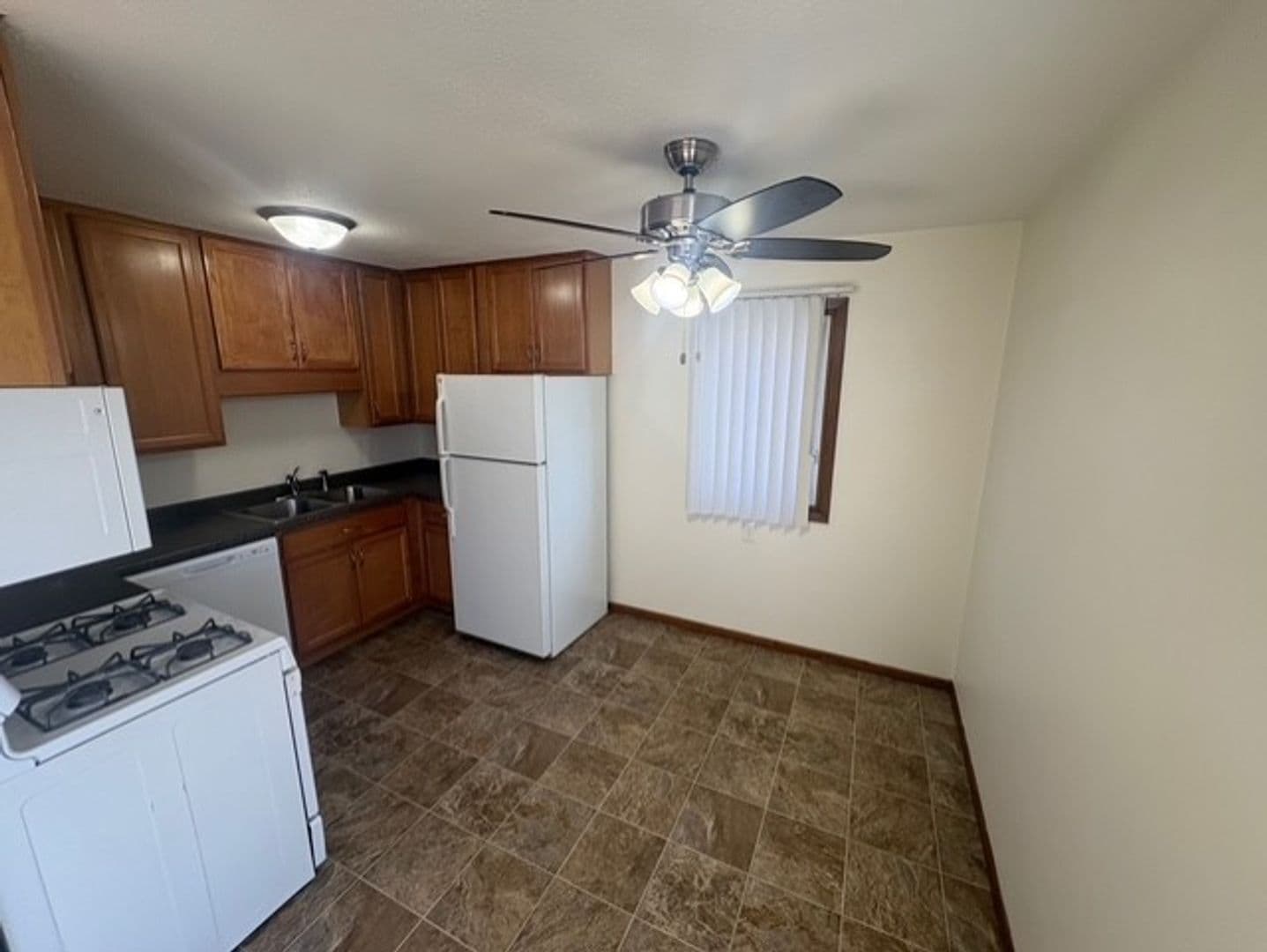 Spring Lake Park Apartment: 1121 - 1129 79th Avenue NE