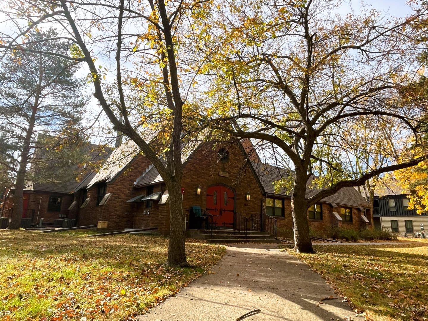 Minneapolis Apartment: 3215 - 3225 E Minnehaha Parkway